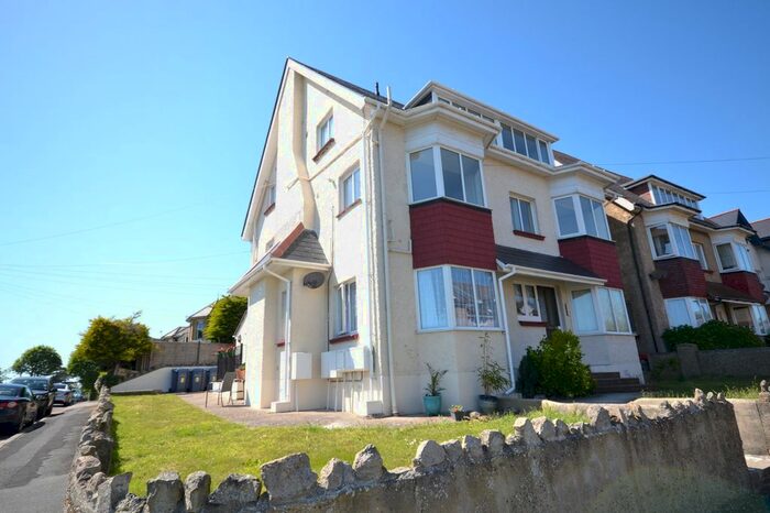 2 Bedroom Flat To Rent In Northcliff Gardens, Shanklin, PO37