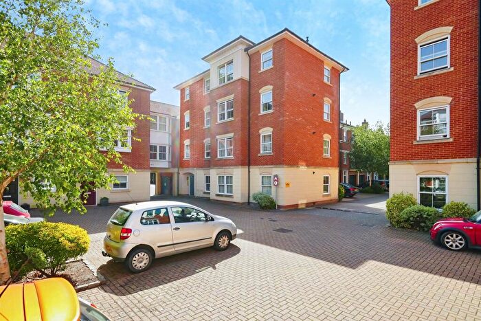 2 Bedroom Flat For Sale In St. Gabriel's, Wantage, OX12