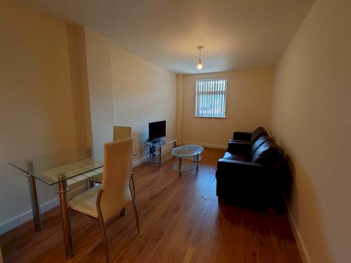 2 Bedroom Flat To Rent In Calais House, Calais Hill, Leicester, LE1