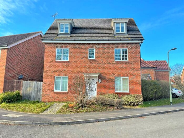 6 Bedroom Detached House To Rent In Allfrey Grove, Spencers Wood, Reading, RG7