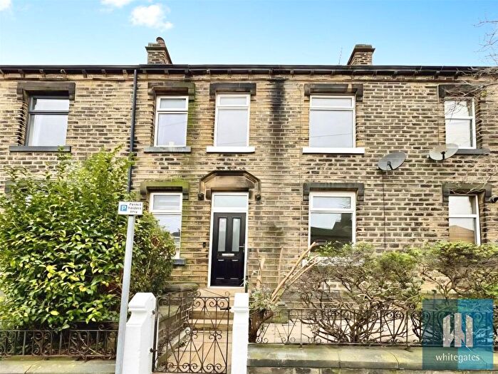 2 Bedroom Terraced House To Rent In Dean Street, Oakes, Huddersfield, HD3