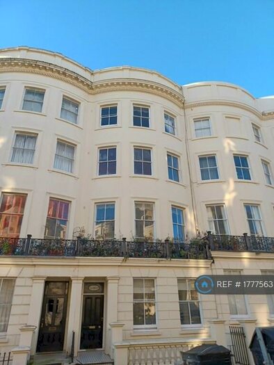 1 Bedroom Maisonette To Rent In Brunswick Place, Hove, BN3
