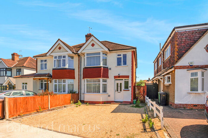 3 Bedroom Semi-Detached House To Rent In Ewell By Pass, Epsom, KT17