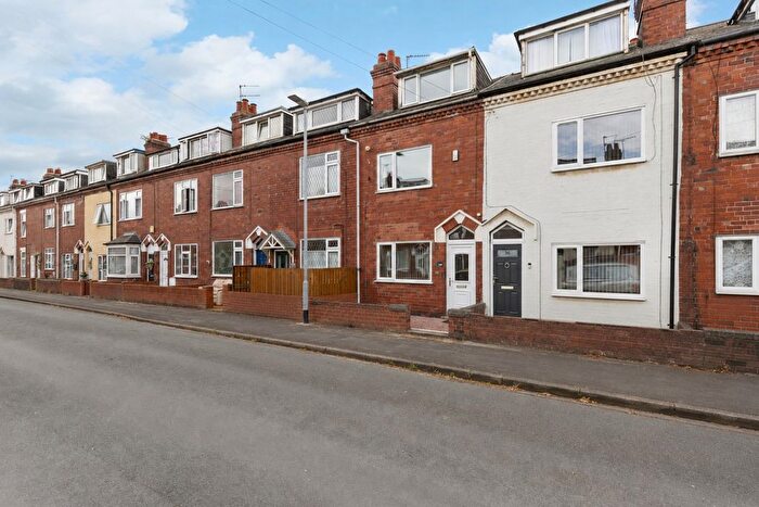 3 Bedroom Terraced House For Sale In Queensway, Goole, Yorkshire, DN14