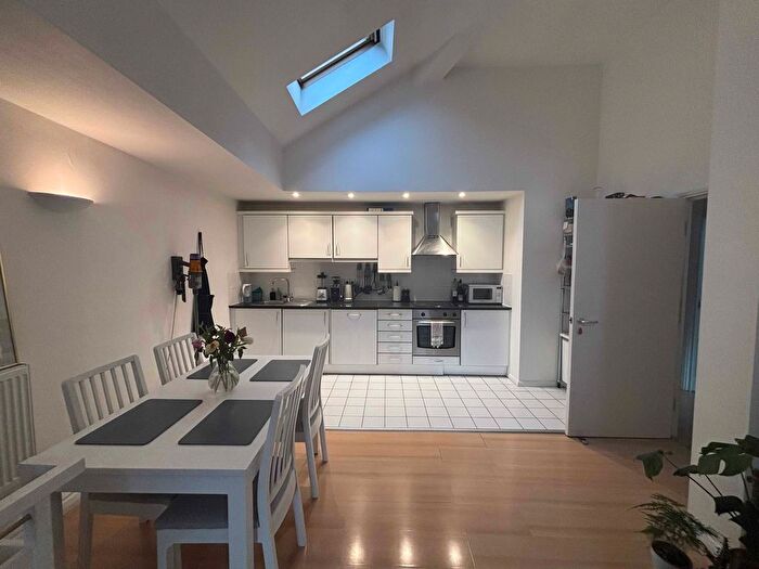 1 Bedroom Flat To Rent In West Smithfield, London, EC1A