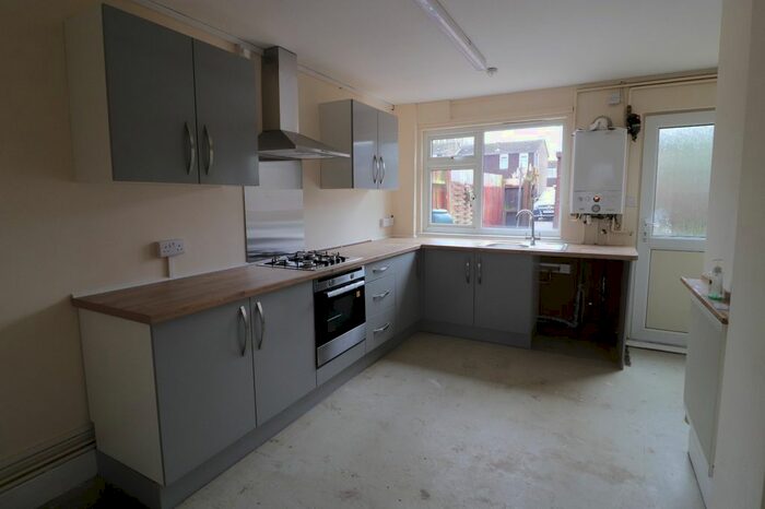 3 Bedroom Terraced House To Rent In Goldsmith Road, Wellingborough, Northamptonshire NN8
