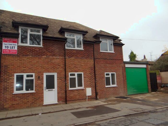 2 Bedroom Ground Flat To Rent In Rickmansworth Lane, Chalfont St Peter, Gerrards Cross, SL9