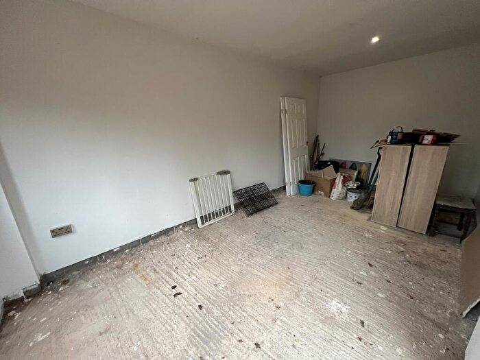 2 Bedroom Bungalow For Sale In A Clinton Street, Worksop, S80