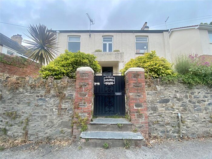 1 Bedroom Apartment For Sale In Barbican Lane, Barnstaple, Devon, EX32