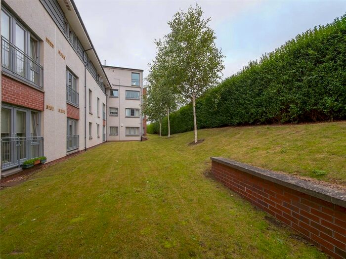 2 Bedroom Flat To Rent In Orrok Lane, Edinburgh, EH16