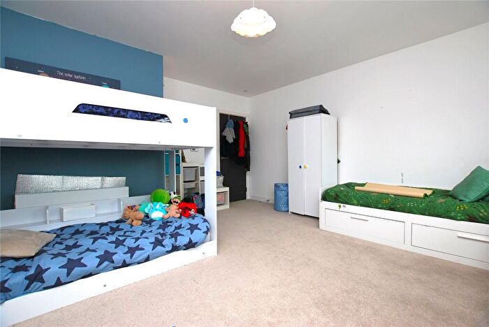 4 Bedroom Terraced House To Rent In Cottage Walk, Godalming, Surrey, GU7