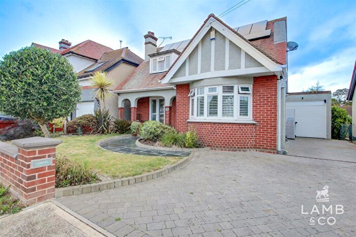 4 Bedroom Detached House For Sale In Clarendon Park, East Clacton, CO15