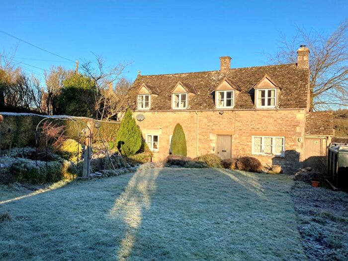 3 Bedroom Detached House For Sale In Caudle Green, Cheltenham, Gloucestershire, GL53