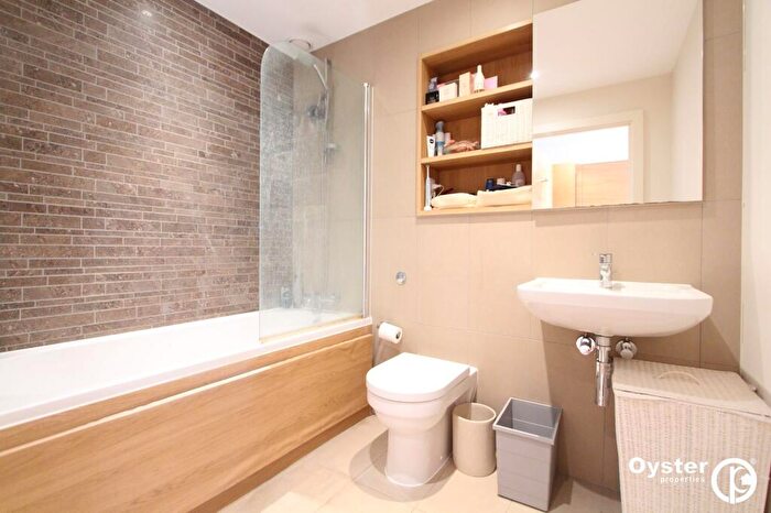 2 Bedroom Apartment To Rent In Letchworth Road, Stanmore, HA7