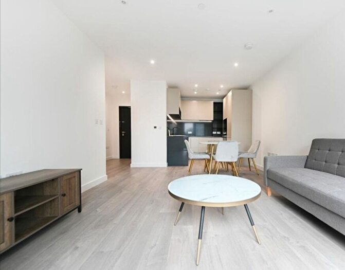 1 Bedroom Flat To Rent In Hawker House, Damsel Grove, Woodberry Down, N4