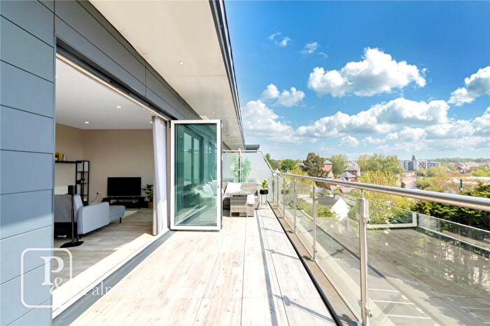 2 Bedroom Apartment For Sale In Bergholt Road, Colchester, Essex, CO4