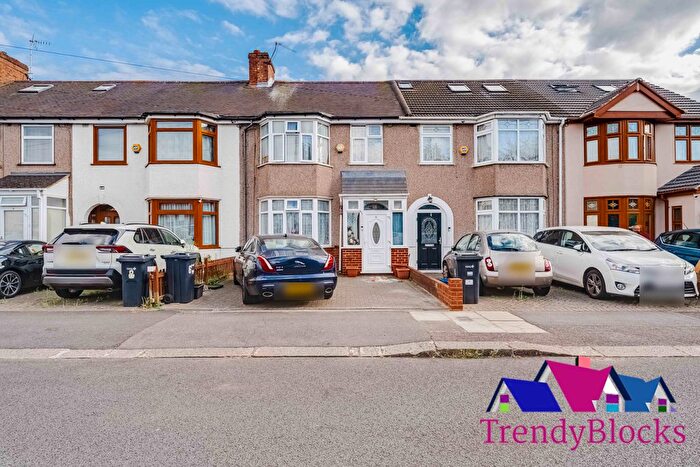 3 Bedroom Terraced House To Rent In Hickman Road, Romford, RM6