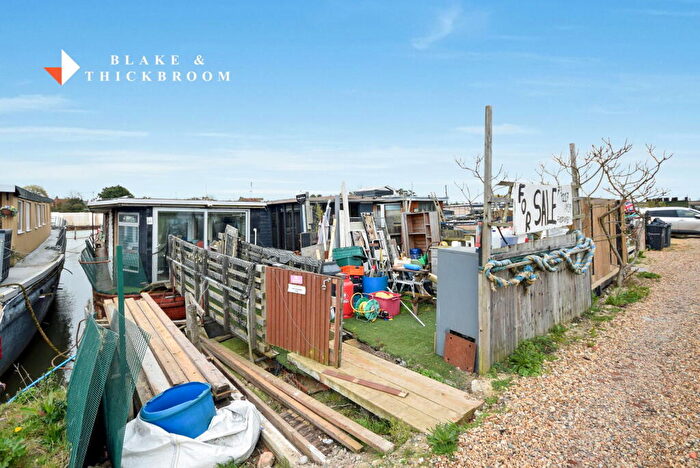 2 Bedroom House Boat For Sale In Maran House Boat, St Osyth Boat Yard, CO16