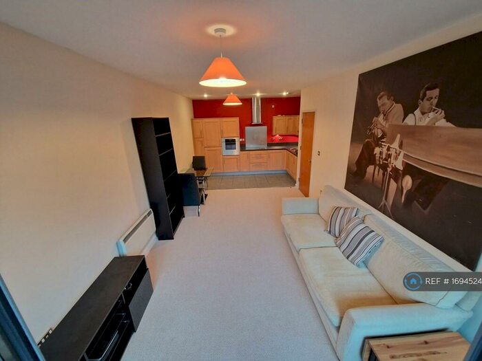 1 Bedroom Flat To Rent In Orb, B1