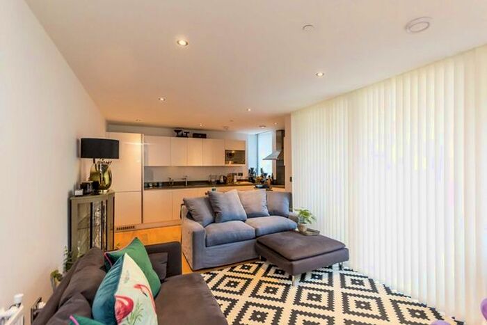 1 Bedroom Flat To Rent In Uxbridge Road, London, W5