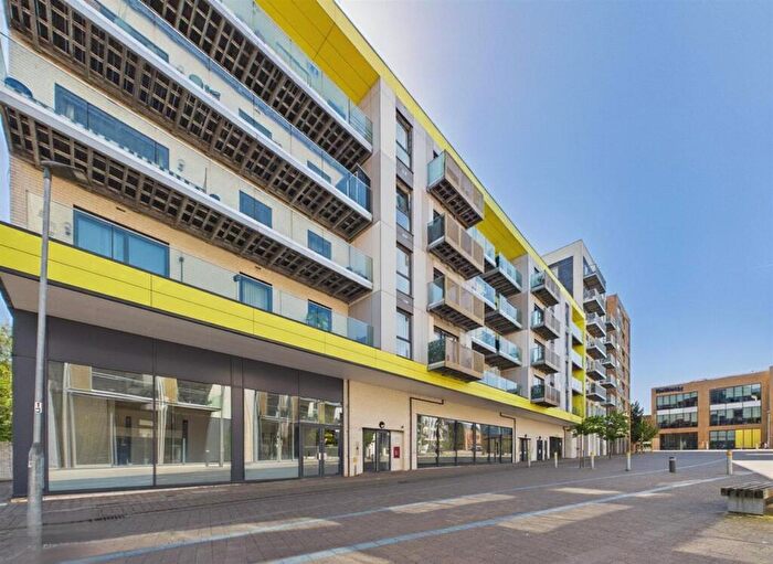 2 Bedroom Apartment For Sale In Cunard Square, Chelmsford, CM1