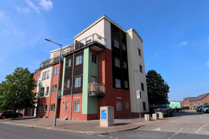 1 Bedroom Flat For Sale In Morleys Leet, King's Lynn, Norfolk, PE30