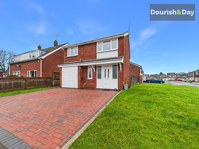 3 Bedroom Detached House To Rent In Newland Avenue, Stafford, ST16