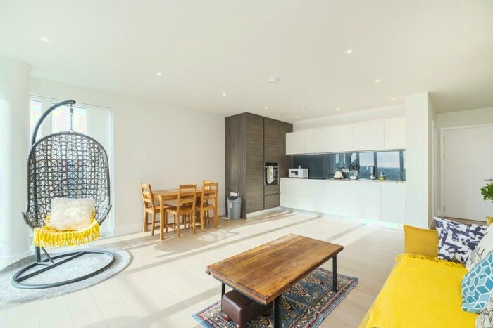 2 Bedroom Flat To Rent In Kidbrooke Park Road London, SE3