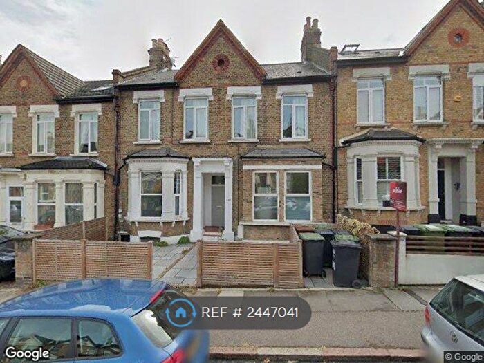 2 Bedroom Flat To Rent In Devonshire Road, London, SE23