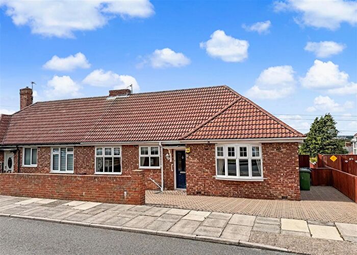 3 Bedroom Semi-Detached Bungalow For Sale In Holly Avenue, South Shields, NE34