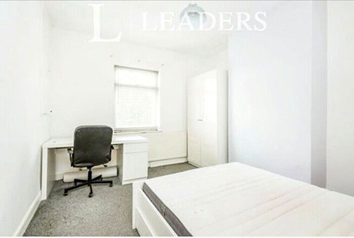 1 Bedroom House To Rent In Mellard Street, Newcastle, Staffordshire, ST5