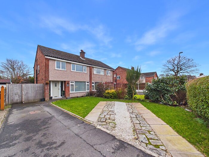 3 Bedroom Semi Detached House For Sale In Duddle Lane, Walton Le Dale, PR5