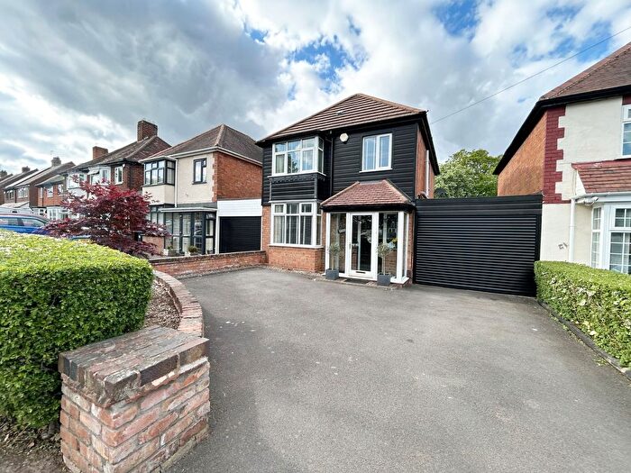 3 Bedroom Link Detached House For Sale In High Street, Shirley, Solihull, B90