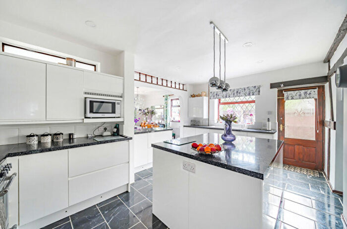 5 Bedroom Detached House For Sale In Guildford Road, Bisley, Woking, Surrey, GU24