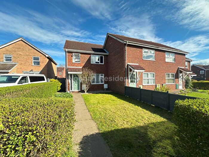 3 Bedroom Semi-Detached House To Rent In Cornwall Court, Eaton Socon, PE19