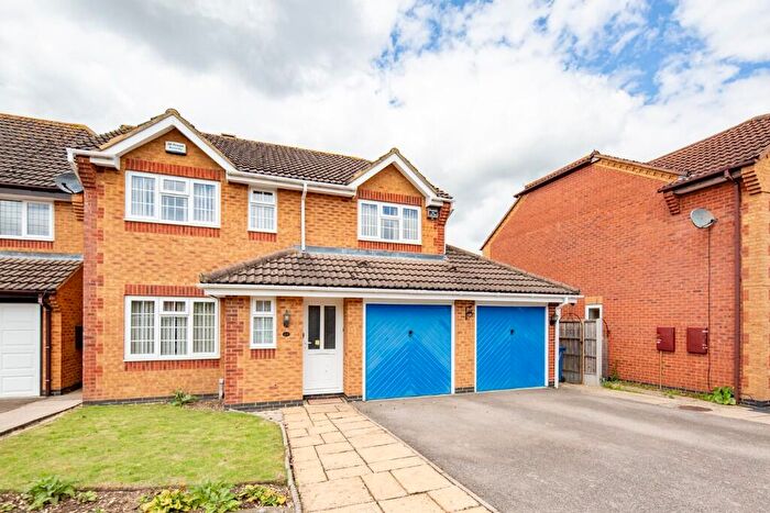 4 Bedroom Detached House To Rent In Ravencroft, Bicester, Oxfordshire, OX26