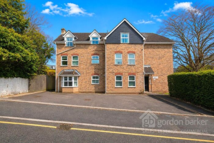 2 Bedroom Flat For Sale In Knole Road, Bournemouth, BH1