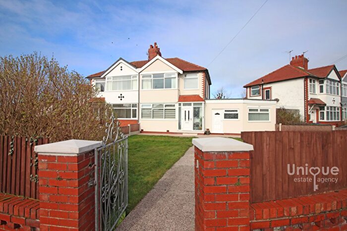 4 Bedroom Semi Detached House For Sale In North Drive, Thornton-Cleveleys, FY5