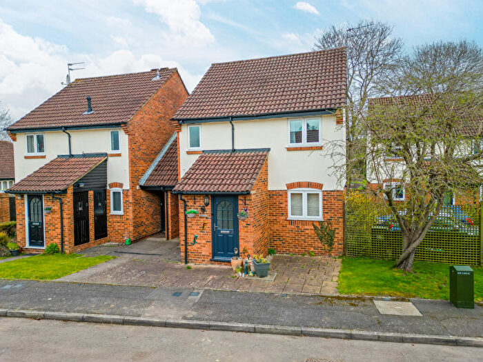 1 Bedroom Maisonette For Sale In Kite Field, Northchurch, Berkhamsted, HP4
