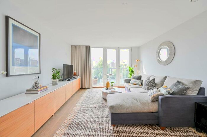 1 Bedroom Flat To Rent In George Mathers, Elephant And Castle, London, SE11