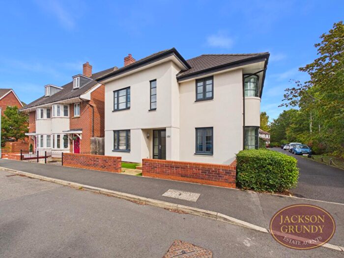 4 Bedroom Detached House For Sale In Fitzgerald Road, Little Billing, NN3