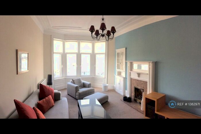 2 Bedroom Flat To Rent In Crow Road, Glasgow, G11
