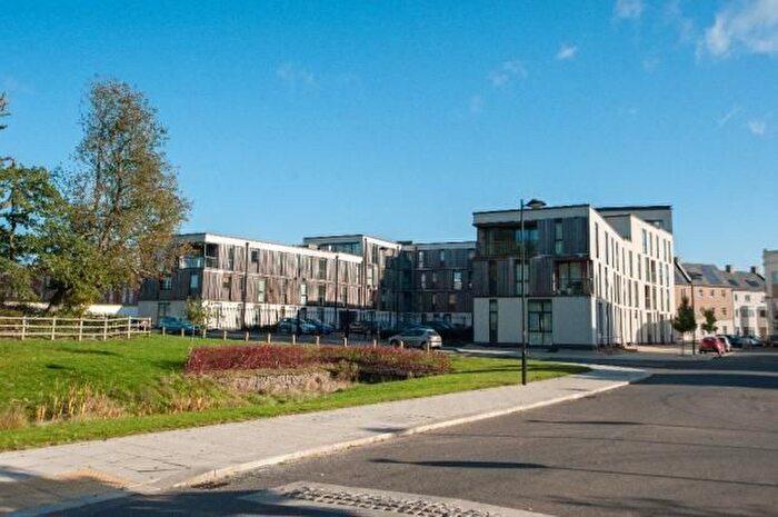 3 Bedroom Flat To Rent In High Street, Upton, Northampton, NN5