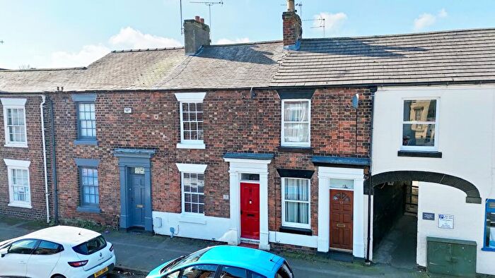 2 Bedroom Terraced House For Sale In Queen Street, Brigg, Lincolnshire, DN20