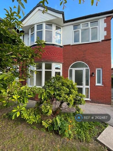 3 Bedroom Semi-Detached House To Rent In Henley Avenue, Manchester, M16