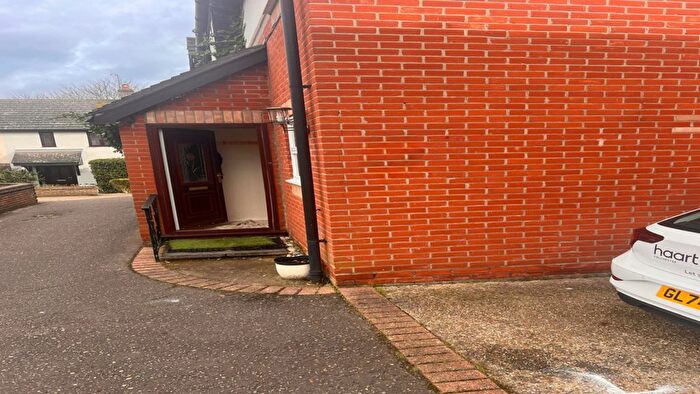 2 Bedroom Flat To Rent In Nicholsons Grove, Colchester, CO1