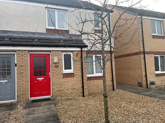 3 Bedroom House To Rent In Woodmill Grove, Dunfermline, KY11