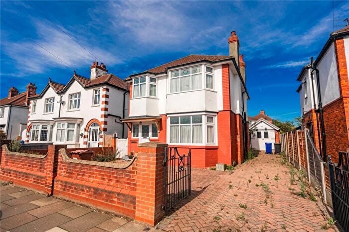 4 Bedroom Detached House For Sale In Taylors Avenue, Cleethorpes, Lincolnshire, DN35
