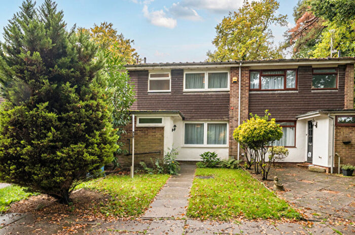 3 Bedroom Terraced House To Rent In Woodlands, Fleet, Hart, GU51