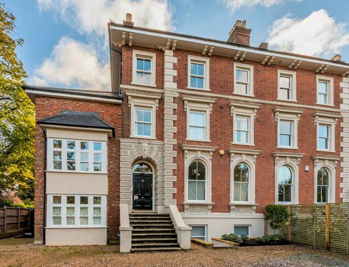 2 Bedroom Flat To Rent In Southend Road, Beckenham, BR3